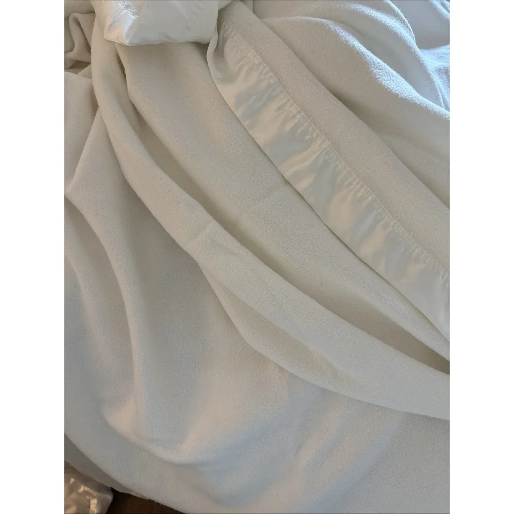 Cozy Earth Queen Bamboo oversize KING  Size Blanket White Natural‎ LOOK - Picture 11 of 11